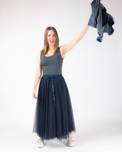 Prue Short Vest - Dark Grey