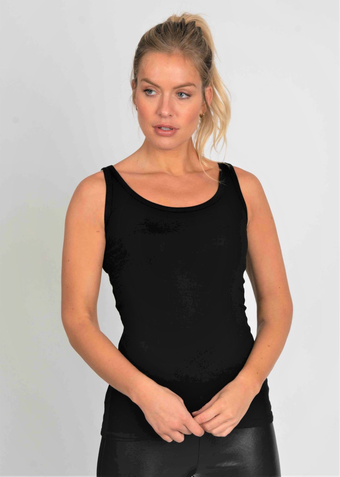 Prue Short Vest - Black