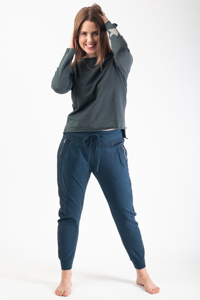 Pia Star top - Dark grey