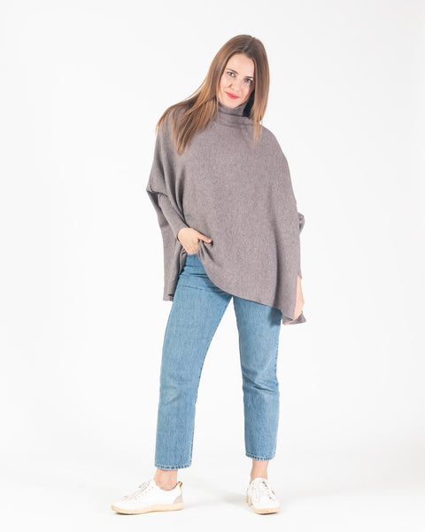 Pepper Poncho knit- Biscuit