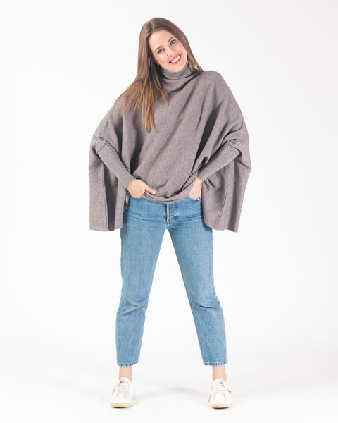 Pepper Poncho knit- Biscuit